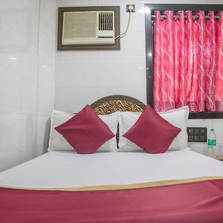 Relax Guest House Mumbai  Buitenkant foto